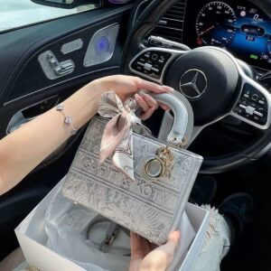 Mjan Krice Women's Bag Niche Accessible Luxury Embroidered Princess Diana Bag 2025 New Versatile High-End Handbag Crossbody